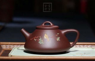 《石瓢泥繪鳥》宜興紫砂壺名師工藝美術師手工紫泥金絲西施泡茶壺