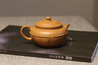 《碗燈梵蓮》宜興紫砂壺助理工藝美術師手工黃金段茶具